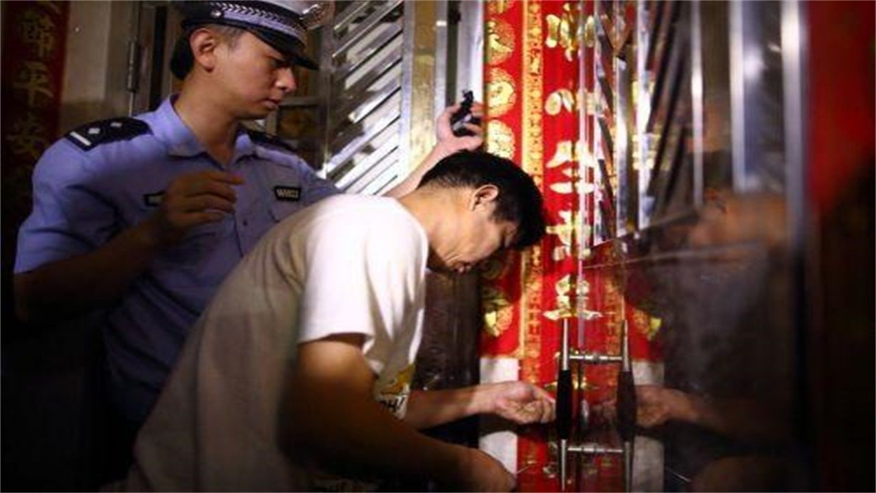 株州请开锁师傅开了锁后，师傅为什么一般都不进门，就算主人请也不进去？